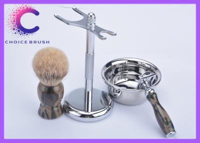 Chine Outils faciaux de soin de kit de brosse de rasage de voyage de Camo d'armée avec le rasoir de sécurité de cuvette à vendre