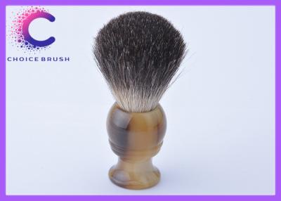 Chine Brosse de rasage noire faite sur commande de poil de blaireau avec la poignée de couleur de klaxon de faux à vendre