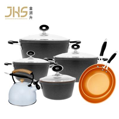 China Sustainable OEM 12pcs 20 24 28cm forged aluminum pots and pans casserole set non stick soup and stock pots non stick cookware sets with kettle for sale