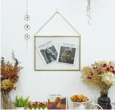 China Minimalist Pressed Glass Flower Picture Frames Wall Hanging Dried Flower Plant Specimen Modern Geometric Vintage Decor for sale