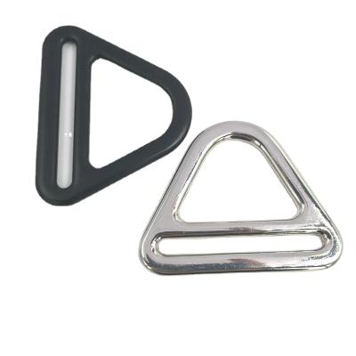 China Hot Selling Eco-friendly Buckles Hardware Ring Alloy Metal Bag Accessories Triangle Buckle for sale