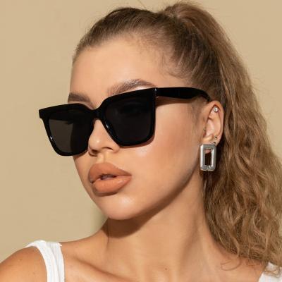 China Fashion Sunglasses Wholesale Custom Logo Mens Vintage Sunglasses 2022 Classic Square Sunglasses Fashion Women Retro Sunglasses for sale