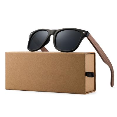 China Newest Square Square Sunglasses QM8004C Fashion Low MOQ PC Temples Bamboo Frame Trendy Sunglasses For Outdoor for sale