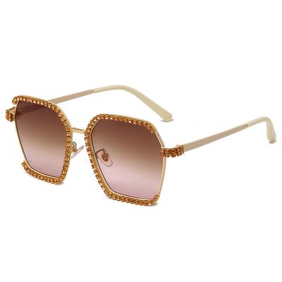 China New Women's Anti-UV Sunglasses Crystal Rhinestone Square Frame Shades Fashion Luxury Korean Style Sun Glasses GM1808C For Lady for sale