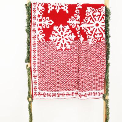 China Christmas Decoration Customized Logo OEM Ethnic Acrylic Knitted Heavy Thick Throw Blanket For Xmas Gifts for sale