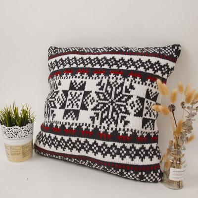 China Non-Toxic Customize Christmas Decoration Supplier Knitted Pillow Cushion Covers For Christmas Home Sofa Decor for sale