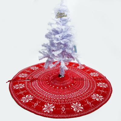 China Floral Festival Celebration Customized Pattern Classic Snowflake Reindeer Knit Christmas Tree Skirt For Christmas Tree Decoration for sale