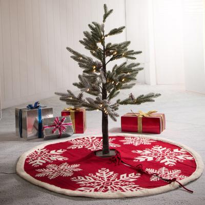 China Bulk Festival Celebration OEM ODM Vintage Classic Red Cable Knitted Christmas Tree Decorative Skirt For Home Decor for sale