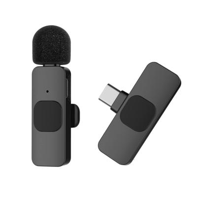 China Plug and Play Mini Outdoor Audio Video Recording Microphone for Live Broadcast Vlog Noise Canceling Mic Wireless Lavalier Microphone for sale