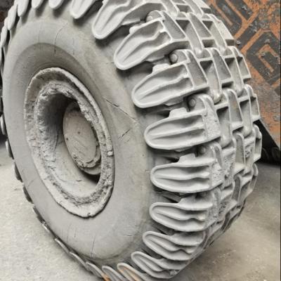 China Heat Resistant Non Magnetic Steel Chain Plate OTR Truck Anti Puncture Tire for sale