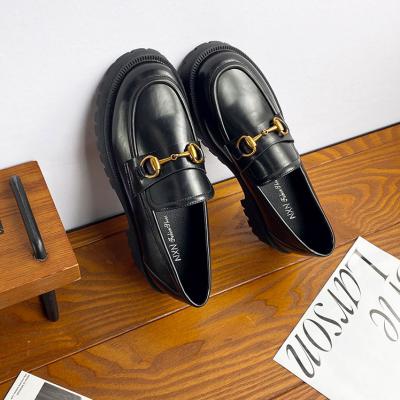 China New Design Brand Black Color Women English Style Short Comfortable Platform Latest Tube Fashion Shoes for sale