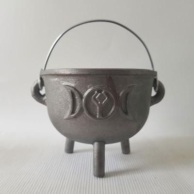 China Madden Moon Melting Cauldron Burning Black Triple Pot For Witch Altar Witchcraft Supplies for sale