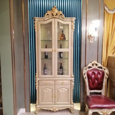 Cina luxury European double door red wine cabinet with glass Hot selling classical royal style bar counter wine cabinet in vendita