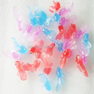 China Wholesale Shaped Kids Cheapest Floating Fish Capsule Toy for sale