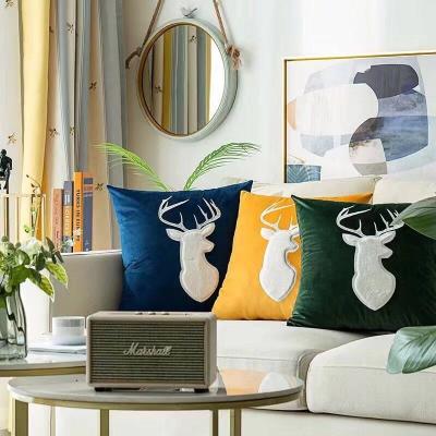 China Factory Direct Sale Customized Viable Small Velvet Cushion 3d Pillow Case for sale