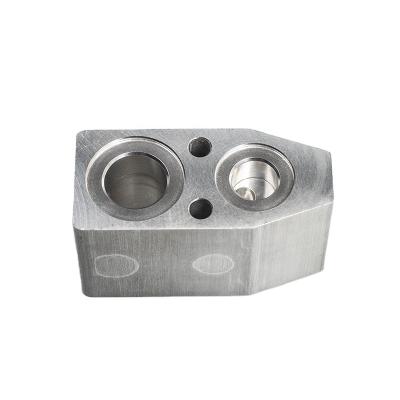 China Aluminum Alloy Aluminum Pillar CNC 5 Axis Wind Repair Clamp for sale