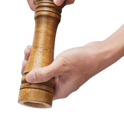 China Viable Tools Wooden Classic Manual Adjustable Caster Kitchen Spice Salt Grinder Mills Salt and Pepper Grinder Shakers for sale