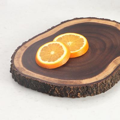 China Wholesale Custom Viable Black Wood Round Craft Acacia Chopping Plate Charcuterie Charcuterie Tips For Kitchen for sale