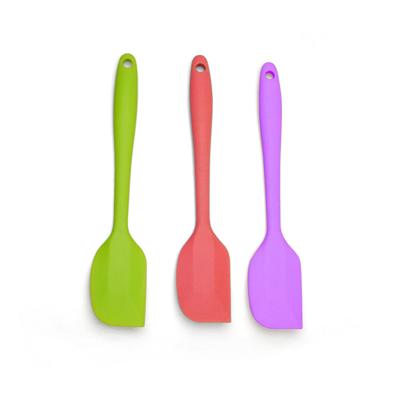 China Hot Selling One Piece Spatula Hot Selling Cake Spatula Non-Stick Heat Resistant Seamless Silicone Baking Silicone Rubber Spatula for sale