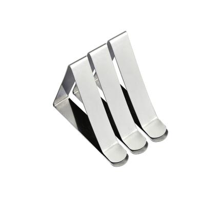 China Eco-Friendly Picnic 5cm Large Mouth Party Stainless Steel Staples Tablecloth Clip Adjustable Clamp for sale