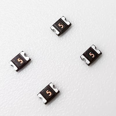 China Chinese patch manufacturer sells high quality SMD0805R050SF 12V, 0.5A ANS Midi automotive plug-in fuse for sale