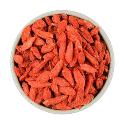 China Wholesale Goji wolfberry middle dry high quality red wolfberry large and small grade berries for sale