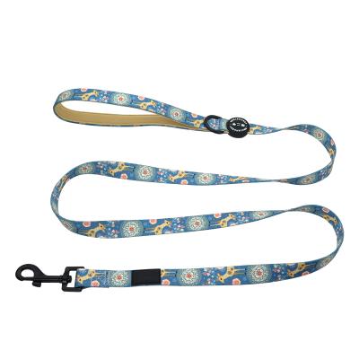 China Custom Padded Fashion Christmas Sublimation Dog Leash Polyester Dog Lead Outwalking for sale