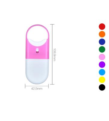 China Hot Selling 10ml Mini Plastic Bottle Multicolor Card Water Proof Shape Cosmetic Perfume Spray Bottle for sale