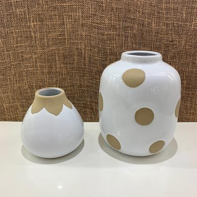 China Creative Modern Ceramic Vase Decoration Flower Pot Vase For Home Decor Centerpieces Vase Modern Nordic Wedding for sale