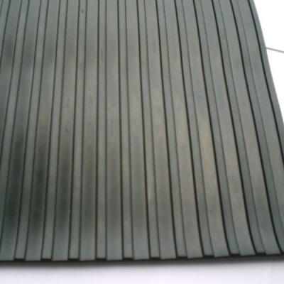 China 2m Wide Ribbed Truck Rubber Mat 1.8m Wide for sale