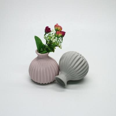 China New Round Flower Plant Ceramic Vase Nordic Classic/Postmodern Home Decoration for sale