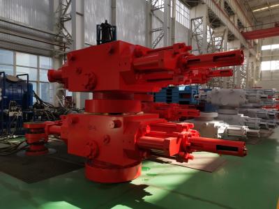 中国 13 5/8 Inch -10000psi Drilling Blowout Preventer Hydraulic Open And Close 販売のため