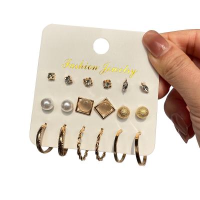 China VKME TRENDY Trendy Gold Huggie Circle Earrings Set For Woman Party Gift Acrylic Pearl Mixed Designs Stud Earrings for sale