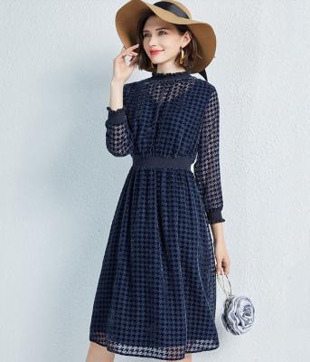 China 2019 Autumn Hot Sell Style Stand Collar Lantern Sleeve Anti-Static Women Velvet Hollow Out Dress for sale