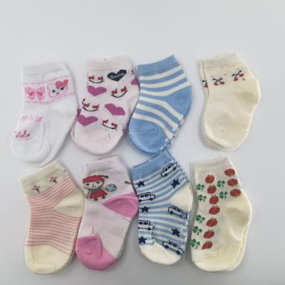 China OEM Wholesale Sporty White Color ODM Baby Girls Hot Pink Socks For Cute Kids for sale