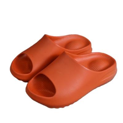 China CUSHIONING Fashion Yeezy Slippers New Slippers Running Shoes Sandals Unisex Color Inspired Socks Yeezy Presentation for sale