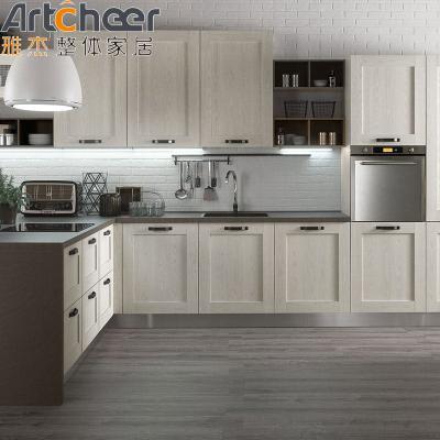 China Minimalist Design Wood Kitchen Cabinet with Half Bullnose and Light Grey Cupboard for sale