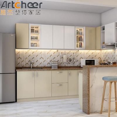 China Mercado de armazém de cozinha Oak Frame design de forma u com porta de painel de partículas e organizador à venda