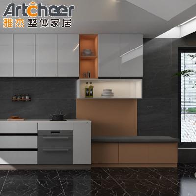 China Customized Size Kitchen Set Cabinet With High Gloss Lacquer Finish And Modular Design zu verkaufen