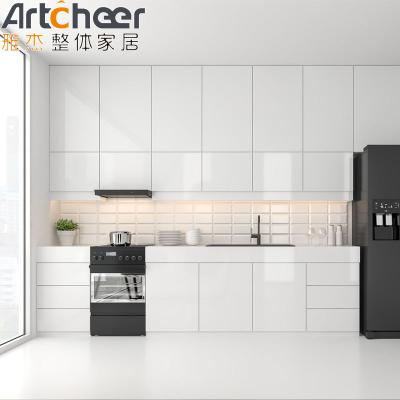 China Small Open Kitchen Modern Stylish I Shape White Kitchen Cabinet with Black High Cabinet for sale