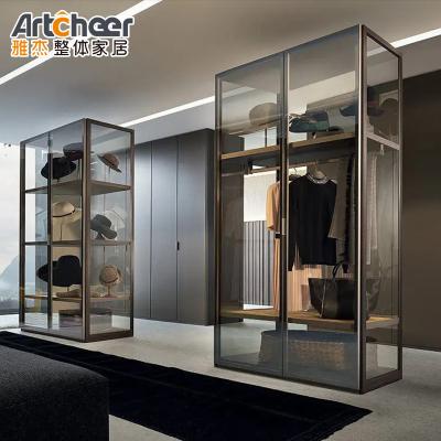 China Bedkamermeubelen Luxe Design Aluminium Frame Walk-in Closet System met accessoires Te koop