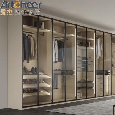 China Aluminiumprofiel Walk In Wardrobe De ideale keuze voor modern slaapkamermeubelontwerp Te koop