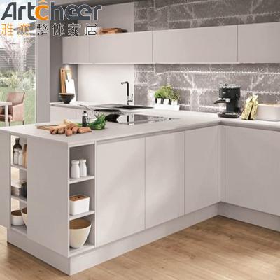 Κίνα Custom Size Gloss Finish Maple Kitchen Cabinets with Modern Metal Island Dining Table προς πώληση