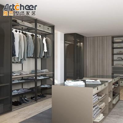 China Maßgeschneiderte Walk in Wardrobes in komplettem Set für Luxus Schlafzimmer Resorts Möbel zu verkaufen