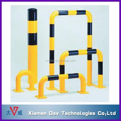 China Road Black Yellow Portable Expanding Traffic Safety Barrier for sale