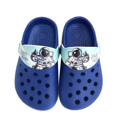 China 2021 high quality lightweight most popular outdoor non-slip hole shoes slippers garden shoes for sale