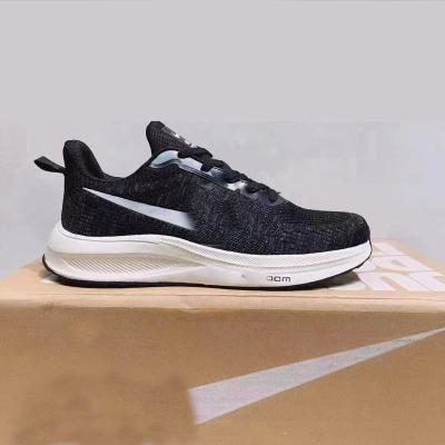 China Fashion Trend Hot Selling Sports Sneakers Mens Mesh Breathable Ladies Adult Fly Casual Knit Running Sports Sneakers Shoes for sale