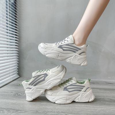 China Hot Sale Latest Fashion Wholesale Women Casual Shoes Fashion Trend Mixed Colors Cheap Price Sneakers For School Girls Dad Walking Shoes for sale