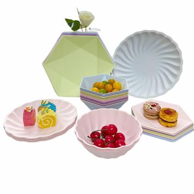 China New Style Disposable Serving Dish Party Paddle Set Birthday Cake Tableware Paper Paddle Color Dinner Plate Compostable Dishes and Cutlery for sale