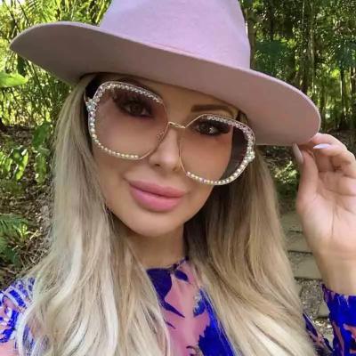 China Fashion Large Glass Frame Elegant Diamond Border Design Element I Vision Sunglasses T-041 for sale